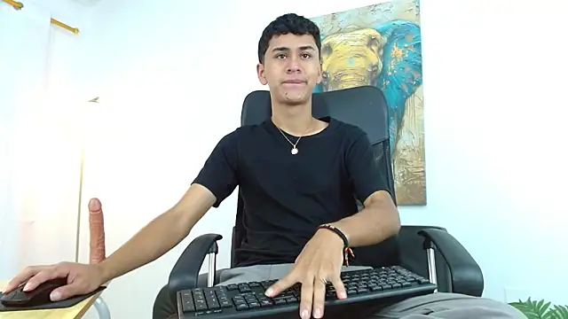 Snapshot of Alancum7 chatting on November 9, 2025, 1:15 pm Alancum7 online show from November 9, 2025, 1:15 pm