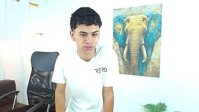 Snapshot of Alancum7 chatting on October 24, 2025, 12:59 pm Alancum7 online show from October 24, 2025, 12:59 pm