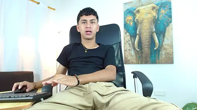 Snapshot of Alancum7 chatting on November 24, 2025, 1:00 pm Alancum7 online show from November 24, 2025, 1:00 pm