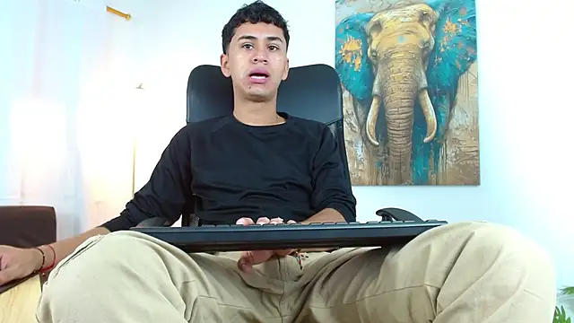 Snapshot of Alancum7 chatting on November 26, 2025, 1:00 pm Alancum7 online show from November 26, 2025, 1:00 pm