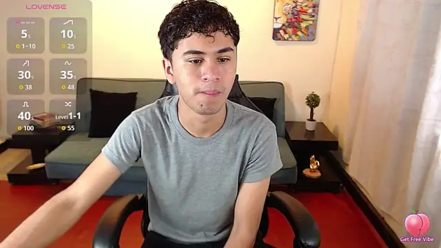 Snapshot of Alancum7 chatting on July 22, 2026, 1:13 pm Alancum7 online show from July 22, 2026, 1:13 pm