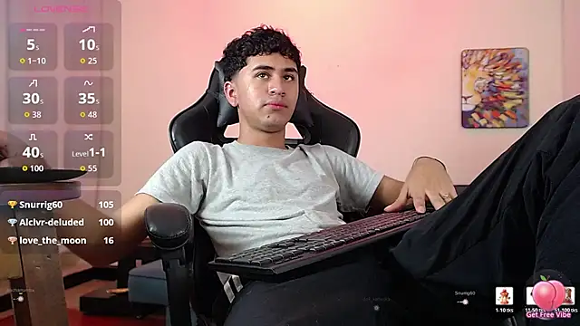 Snapshot of Alancum7 chatting on July 28, 2026, 3:21 pm Alancum7 online show from July 28, 2026, 3:21 pm
