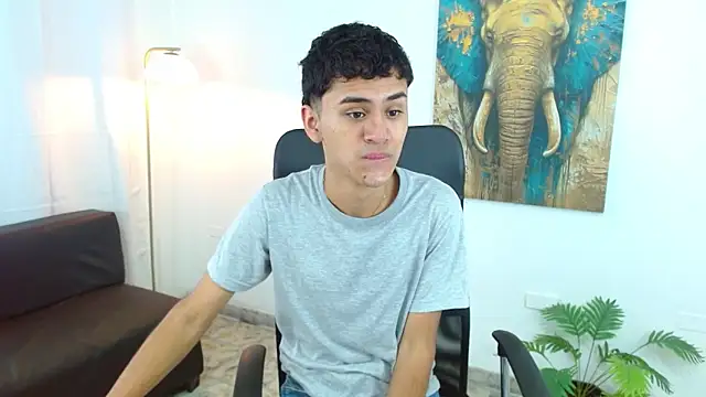 Snapshot of Alancum7 chatting on October 23, 2025, 12:59 pm Alancum7 online show from October 23, 2025, 12:59 pm