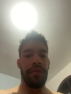 andresnoir  online show from February 3, 2026, 1:49 pm