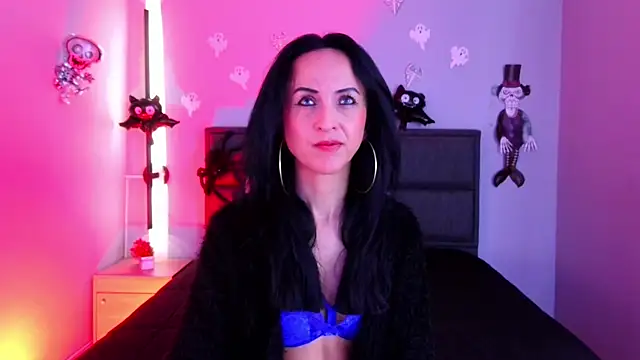 Snapshot of rose_more__ chatting on October 28, 2025, 12:26 pm rose more online show from October 28, 2025, 12:26 pm