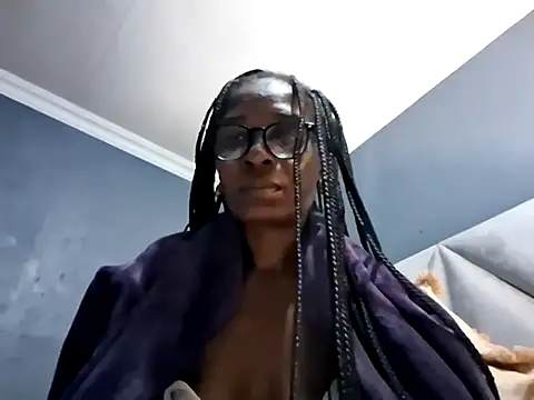 Snapshot of NaughtyCouga chatting on June 10, 2026, 4:24 am NaughtyCouga online show from June 10, 2026, 4:24 am