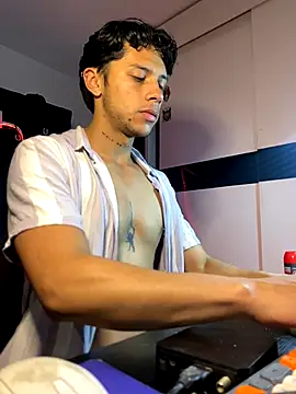 ErosDominant online show from October 18, 2025, 6:26 am