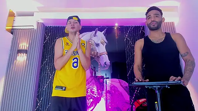 Snapshot of _Gods_of_Olympus_ chatting on December 2, 2025, 8:49 am Gods of Olympus online show from December 2, 2025, 8:49 am