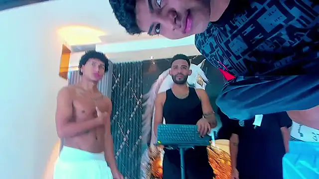 Snapshot of _Gods_of_Olympus_ chatting on October 20, 2025, 4:03 am Gods of Olympus online show from October 20, 2025, 4:03 am