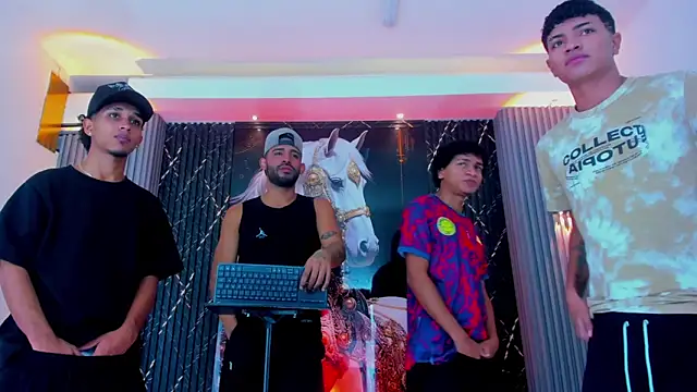 Snapshot of _Gods_of_Olympus_ chatting on October 14, 2025, 4:35 am Gods of Olympus online show from October 14, 2025, 4:35 am