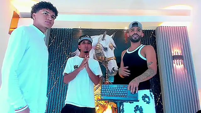 Snapshot of _Gods_of_Olympus_ chatting on October 24, 2025, 4:00 am Gods of Olympus online show from October 24, 2025, 4:00 am