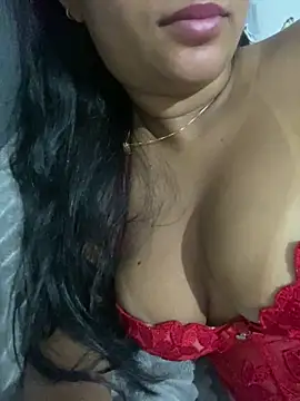 Snapshot of Brunamorenago chatting on March 12, 2026, 1:33 am Brunamorenago online show from March 12, 2026, 1:33 am