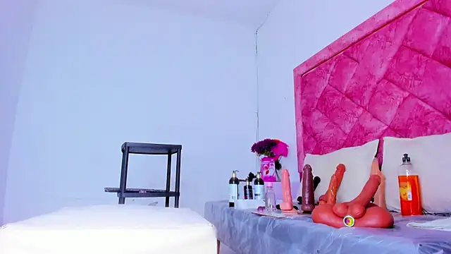 Bigasshott  online show from December 14, 2025, 7:30 pm