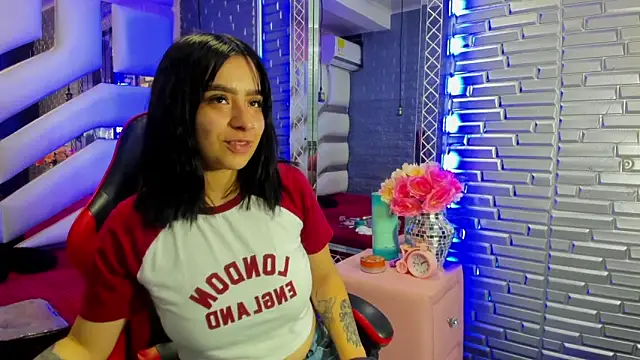 Snapshot of RubyEvanns chatting on March 12, 2026, 8:13 pm RubyEvanns online show from March 12, 2026, 8:13 pm