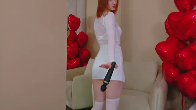 JessiJull online show from February 12, 2026, 5:13 pm