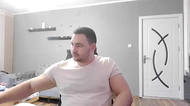 mastermute online show from November 9, 2025, 2:43 pm