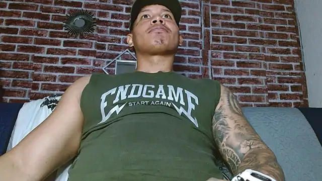 Snapshot of jordan_bigcock_ chatting on August 5, 2026, 2:27 am jordan bigcock online show from August 5, 2026, 2:27 am
