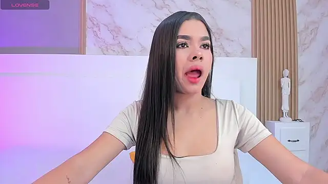 Snapshot of TianaGlow44 chatting on October 29, 2025, 12:26 pm TianaGlow44 online show from October 29, 2025, 12:26 pm