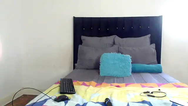 Snapshot of MissLola026 chatting on March 10, 2026, 8:51 am MissLola026 online show from March 10, 2026, 8:51 am