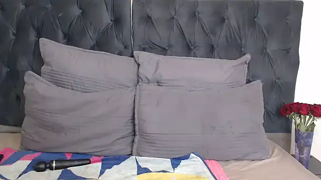 Snapshot of MissLola026 chatting on August 3, 2026, 7:42 pm MissLola026 online show from August 3, 2026, 7:42 pm