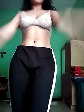 Snapshot of Hornyme18 chatting on November 24, 2025, 6:13 am Hornyme18 online show from November 24, 2025, 6:13 am