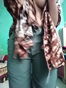 Snapshot of Hornyme18 chatting on November 26, 2025, 5:18 am Hornyme18 online show from November 26, 2025, 5:18 am