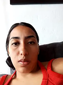 Snapshot of Queen_sofya chatting on November 6, 2025, 5:50 pm Queen sofya online show from November 6, 2025, 5:50 pm