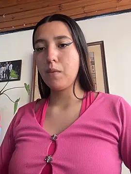 Alix rousses online show from October 6, 2025, 8:31 pm