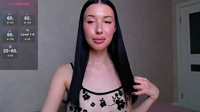 Snapshot of Isabella_Fontana chatting on October 8, 2025, 11:01 am Isabella Fontana online show from October 8, 2025, 11:01 am