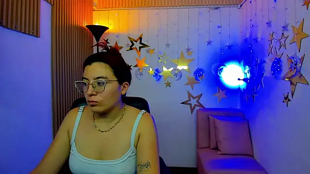 Snapshot of allison_mc chatting on July 23, 2026, 3:37 am allison mc online show from July 23, 2026, 3:37 am