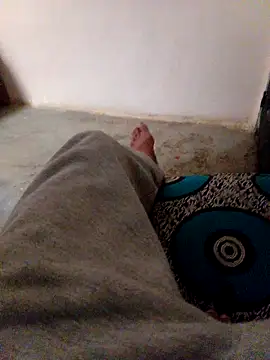 Snapshot of latarak321 chatting on October 13, 2025, 5:25 pm latarak321 online show from October 13, 2025, 5:25 pm