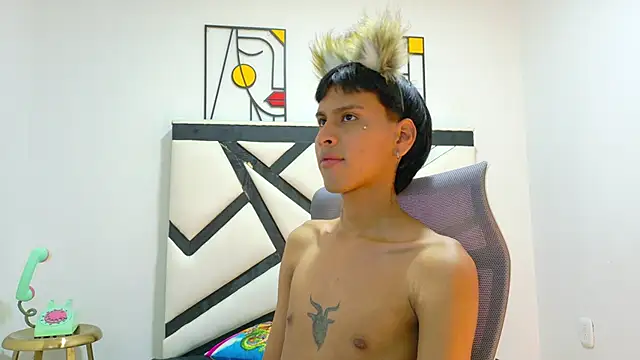 Snapshot of SEBAS_LOVER_ chatting on November 28, 2025, 12:11 am SEBAS LOVER online show from November 28, 2025, 12:11 am