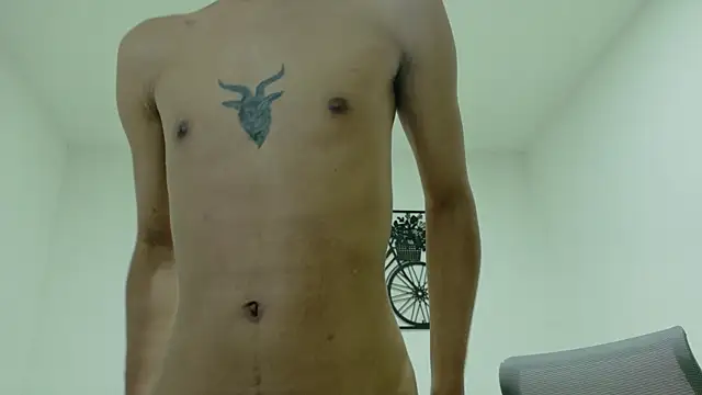 Snapshot of SEBAS_LOVER_ chatting on October 13, 2025, 8:54 pm SEBAS LOVER online show from October 13, 2025, 8:54 pm