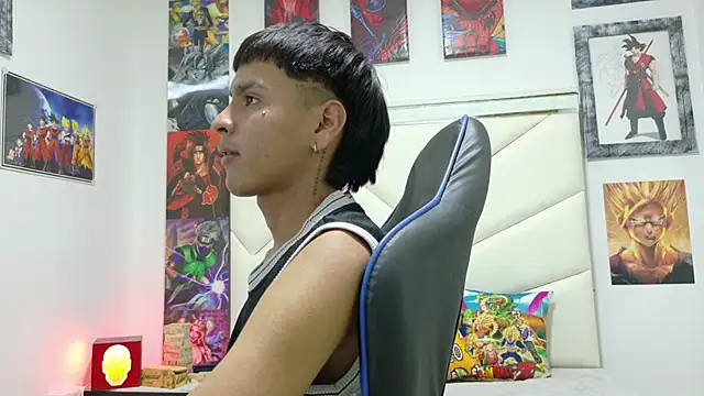 Snapshot of SEBAS_LOVER_ chatting on October 21, 2025, 9:14 pm SEBAS LOVER online show from October 21, 2025, 9:14 pm