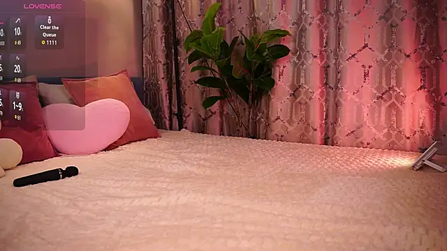 Snapshot of LureOfEva chatting on November 3, 2025, 2:09 pm LureOfEva online show from November 3, 2025, 2:09 pm