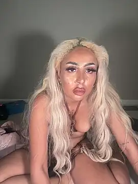 Snapshot of zara_bellexx chatting on June 22, 2026, 9:01 pm zara bellexx online show from June 22, 2026, 9:01 pm