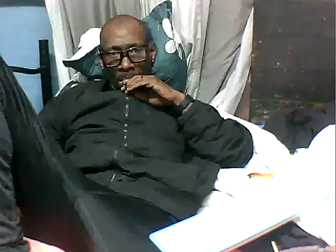 Snapshot of Toyboya6 chatting on June 11, 2026, 3:36 am Toyboya6 online show from June 11, 2026, 3:36 am