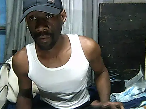 Snapshot of Toyboya6 chatting on July 6, 2026, 2:57 pm Toyboya6 online show from July 6, 2026, 2:57 pm