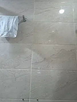 Snapshot of karla-bruni chatting on March 1, 2026, 10:59 am karla-bruni online show from March 1, 2026, 10:59 am