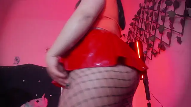 Lilith salvatoree online show from October 31, 2025, 6:26 pm