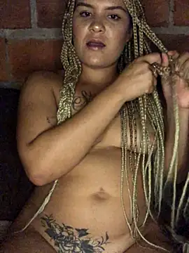 AliceXmoore online show from November 26, 2025, 3:17 am