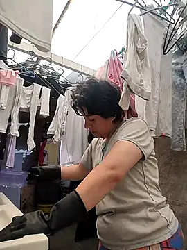 Snapshot of saori_venus chatting on November 3, 2025, 5:49 pm saori venus online show from November 3, 2025, 5:49 pm