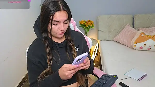 Snapshot of Ambeer_star chatting on October 9, 2025, 9:59 pm Ambeer star online show from October 9, 2025, 9:59 pm