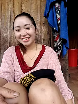 Snapshot of miemie-xx chatting on October 9, 2025, 2:12 am miemie-xx online show from October 9, 2025, 2:12 am