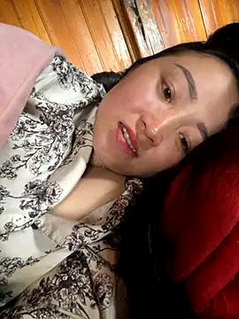 Snapshot of miemie-xx chatting on December 2, 2025, 6:15 am miemie-xx online show from December 2, 2025, 6:15 am