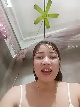 ladzy sexy online show from February 8, 2026, 5:05 am