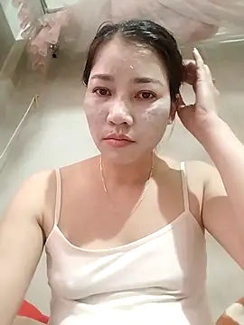 Snapshot of ladzy_sexy chatting on November 16, 2025, 6:51 am ladzy sexy online show from November 16, 2025, 6:51 am