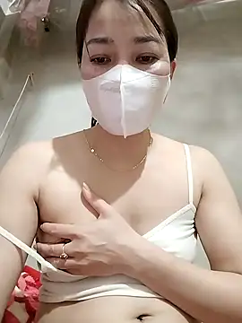 Snapshot of ladzy_sexy chatting on November 19, 2025, 3:56 pm ladzy sexy online show from November 19, 2025, 3:56 pm