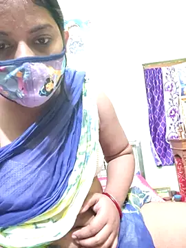 Snapshot of MAGGO-11 chatting on October 12, 2025, 10:11 pm MAGGO-11 online show from October 12, 2025, 10:11 pm