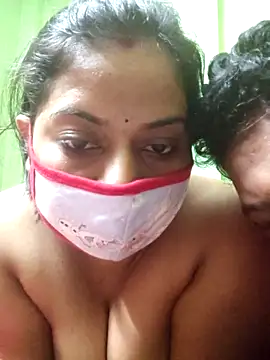 Snapshot of MAGGO-11 chatting on October 19, 2025, 9:39 pm MAGGO-11 online show from October 19, 2025, 9:39 pm